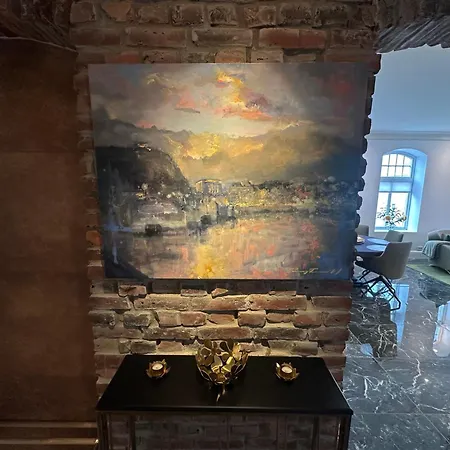 Elegant Three-bedroom With Stunning Sea Views - Limited Availability - Secure Your For Summer Apartment