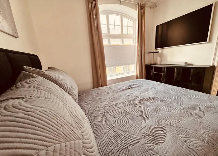 Apartamento Elegant Three-bedroom With Stunning Sea Views - Limited Availability - Secure Your For Summer