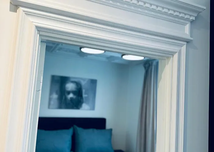 Elegant Three-bedroom With Stunning Sea Views - Limited Availability - Secure Your For Summer Apartamento *