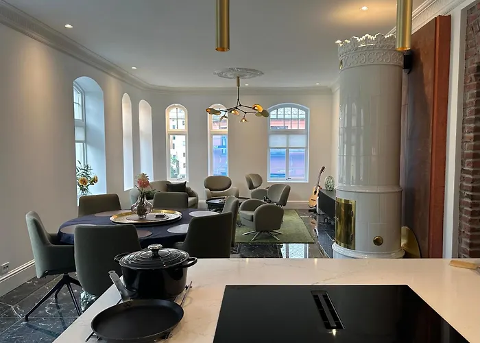 Elegant Three-bedroom With Stunning Sea Views - Limited Availability - Secure Your For Summer