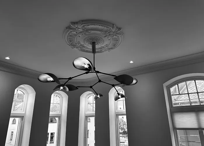 Elegant Three-bedroom With Stunning Sea Views - Limited Availability - Secure Your For Summer Apartamento Ålesund